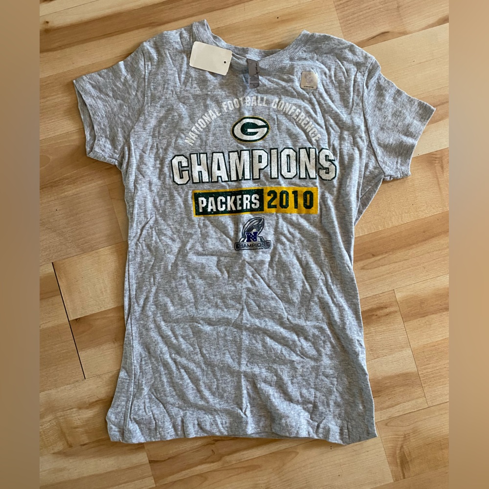 NWT Green Bay Packers 2010 National Conference Champions Fitted Tee Sz Large